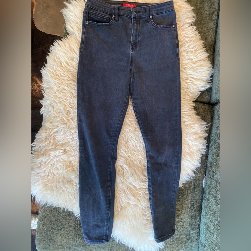 Guess Women's black Skinny Jeans